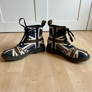 Size 3 Union Jack Doc Martens - EUC